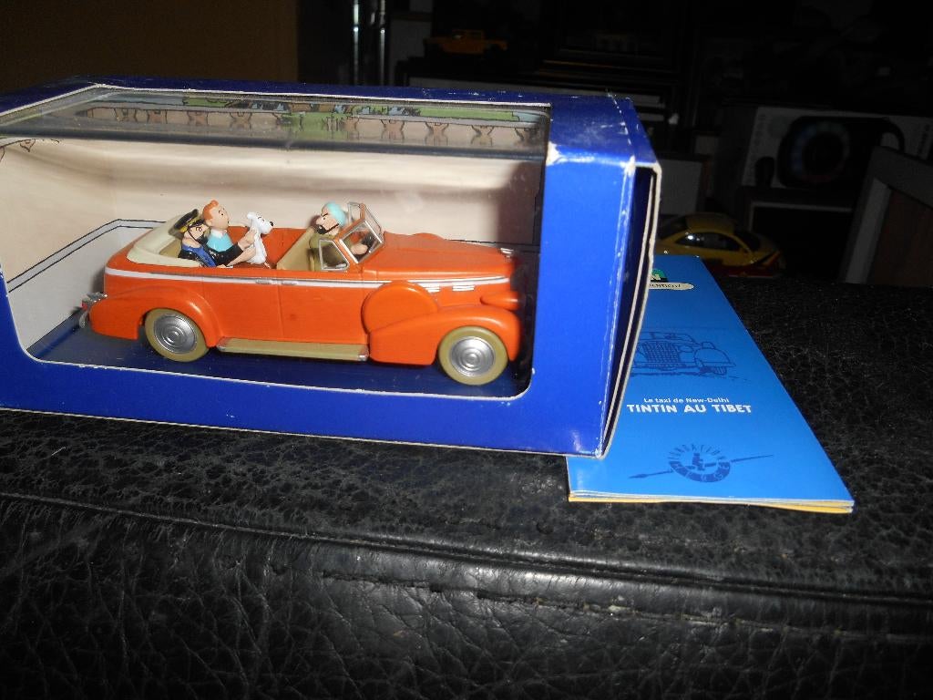 Voiture Tintin 15 avec certificat, Enlèvement ou Envoi, Tintin