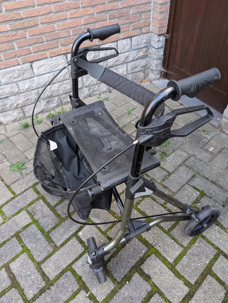 Rollator, Diversen, Ophalen, Lichtgewicht, Zo goed als nieuw