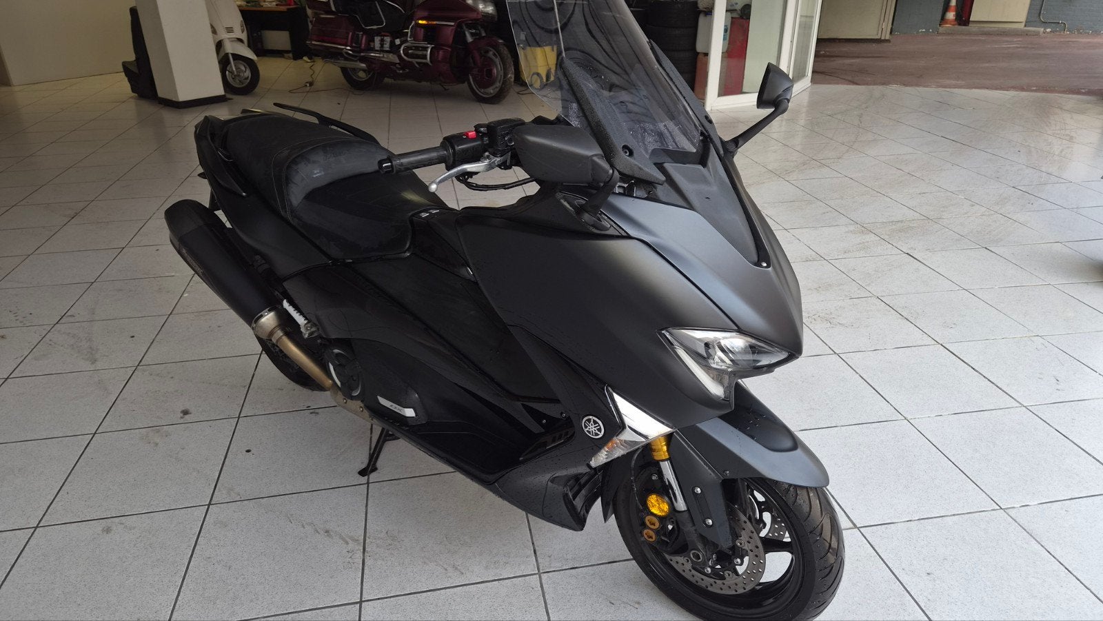 T max Dx, Motos, Motos | Yamaha, Entreprise