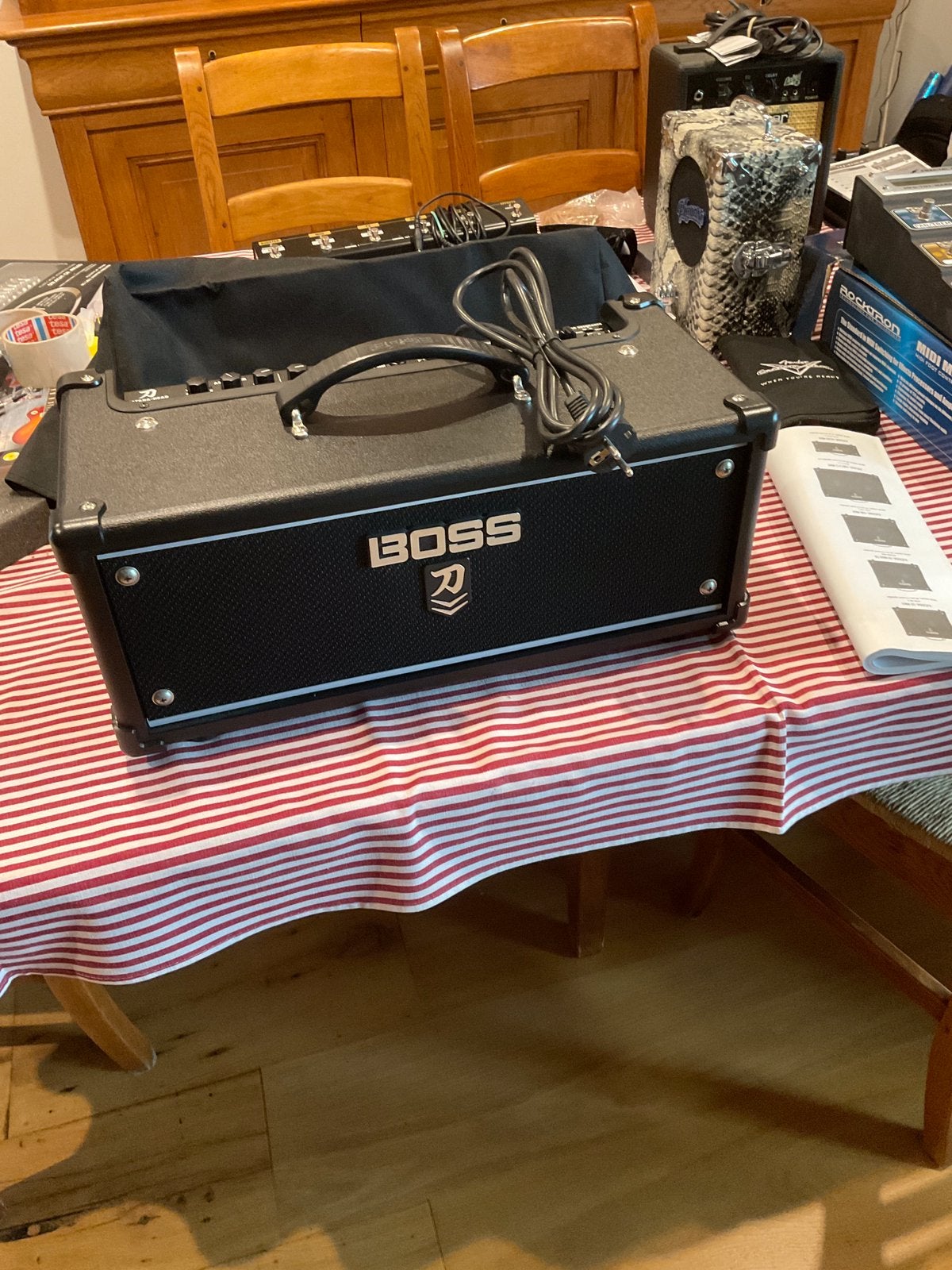 Ampli Boss Katana 100 head MKII, Comme neuf