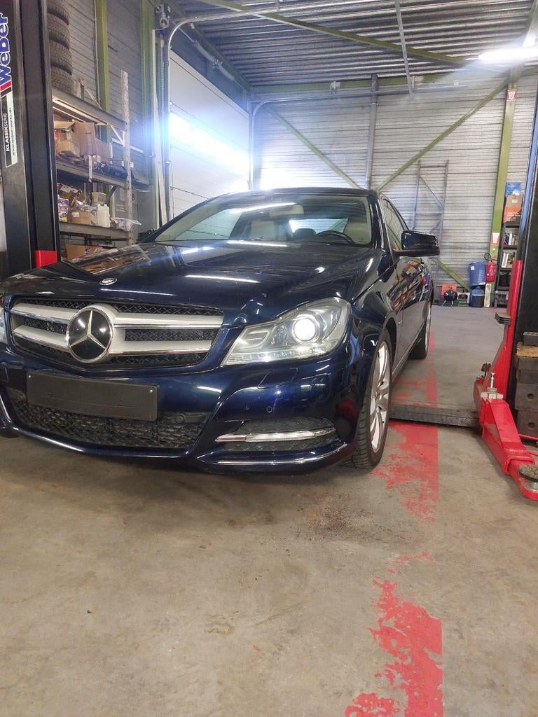 Prachtige mercedes c180, Autos, Euro 5, Achat, Entretenue par le concessionnaire, Automatique