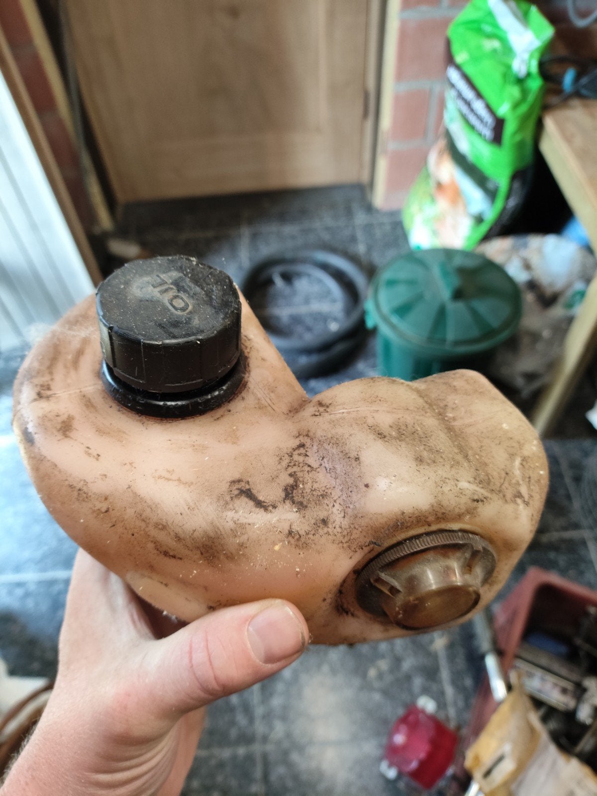 suzuki fa 50 olietank, Ophalen