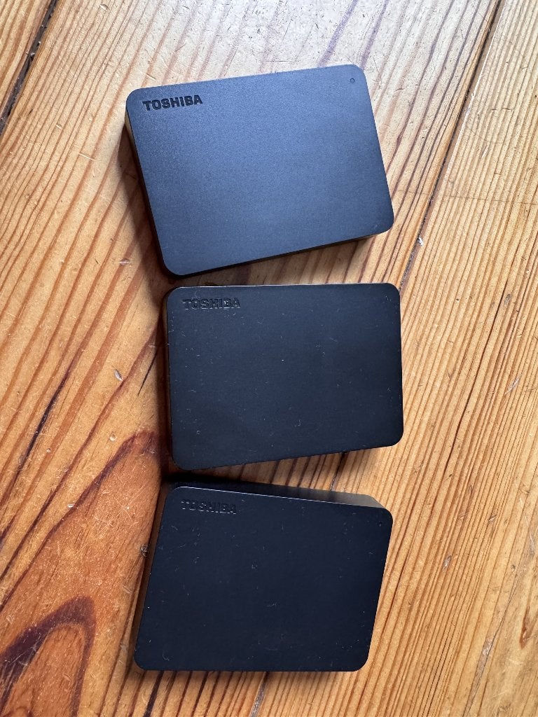 3x Toshiba DTB440 externe harde schijf | 4 TB | 2,5" formaat, Computers en Software, 4 To, HDD, Ophalen of Verzenden, Laptop