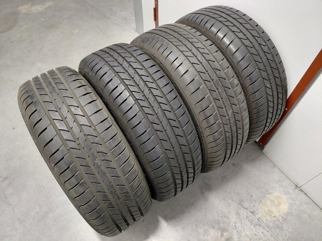 4 zomerbanden 205/60-16 92W Goodyear RUN FLAT, Auto-onderdelen, Banden en Velgen, Ophalen, Gebruikt, 16 inch, 205 mm