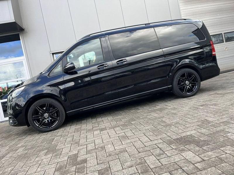Mercedes-Benz Classe V V 300 d L2 9G-TRONIC Avantgarde, Auto's, Automaat, 4 cilinders, Zwart, Leder