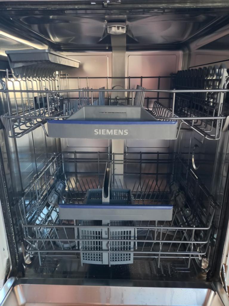 SIEMENS vaatwasser XL (inbouw), Ophalen, Gebruikt, Minder dan 10 liter, Inbouw