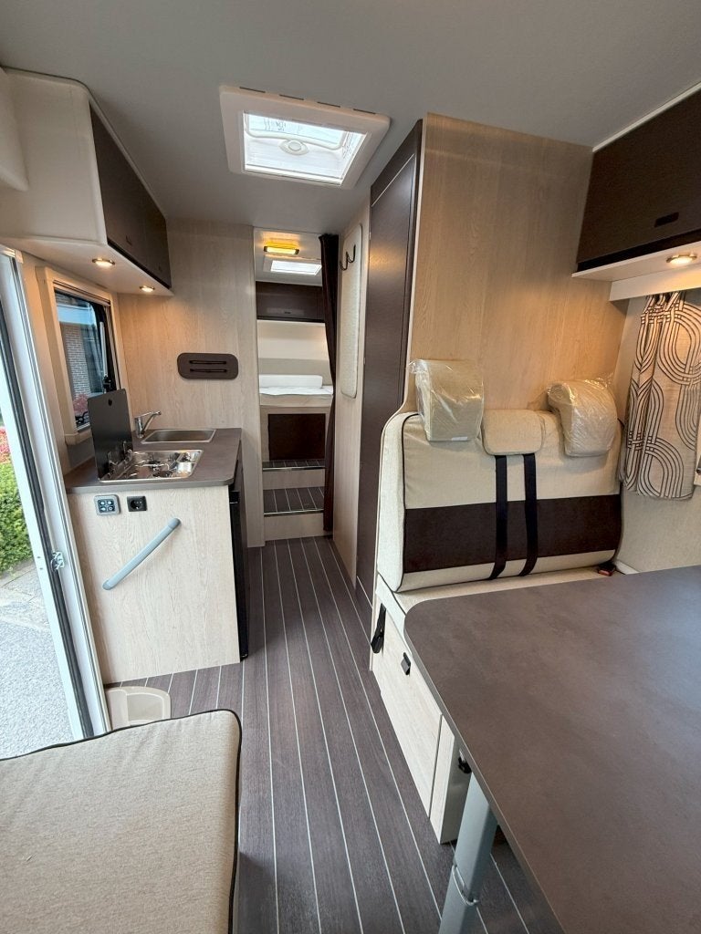 XGO Easy 98 *Laatste Stuk* Twin | Camera | Carplay/Android, XGO, Alkoof, Ringverwarming, Ford