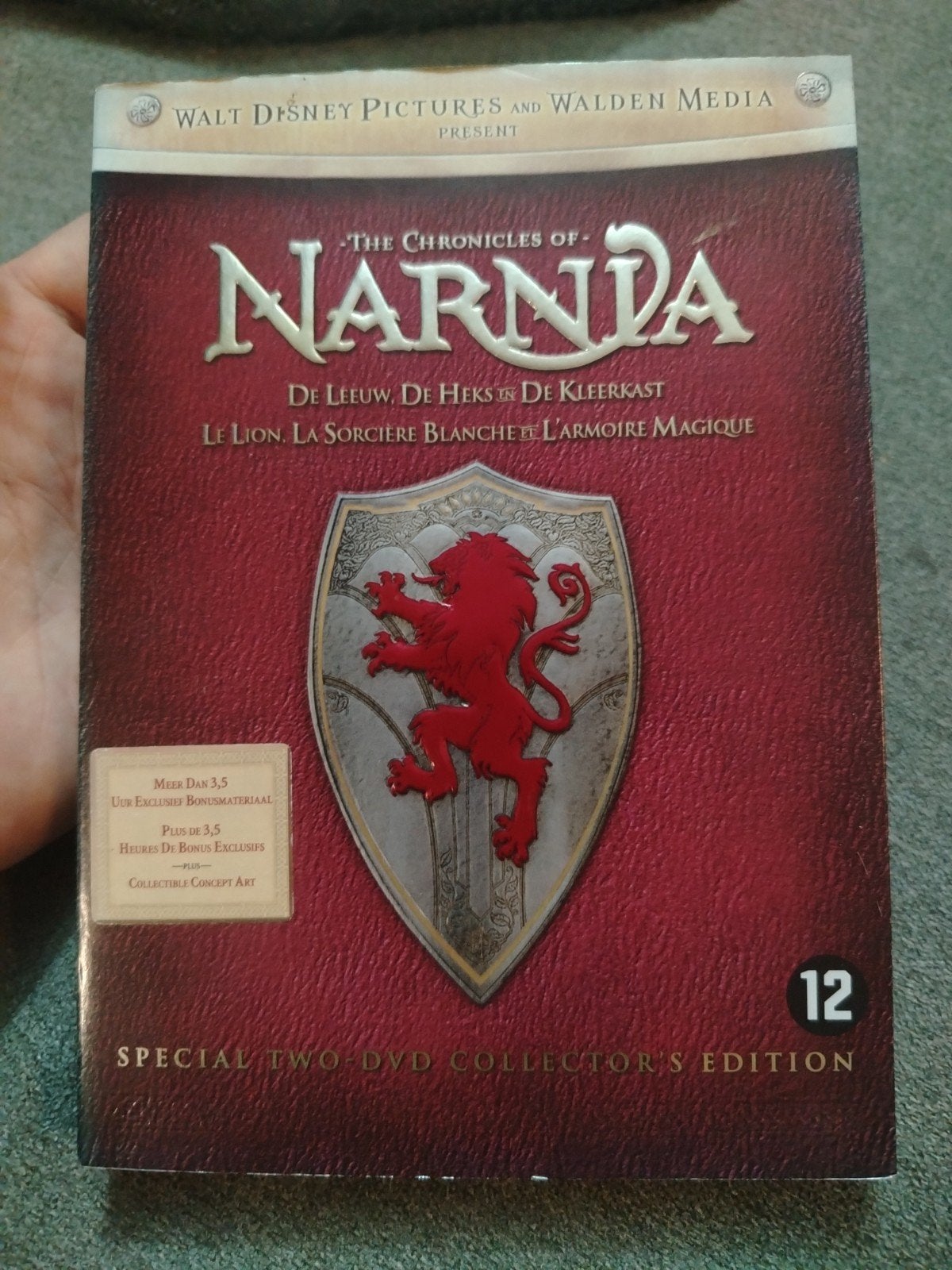 The Chronicles of Narnia – De leeuw, de heks en de kleerkast, Ophalen, Speciale editie