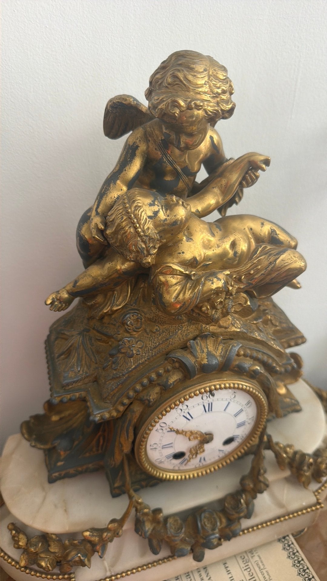 Horloge avec chandelier ange bronze, Antiquités & Art, Enlèvement ou Envoi