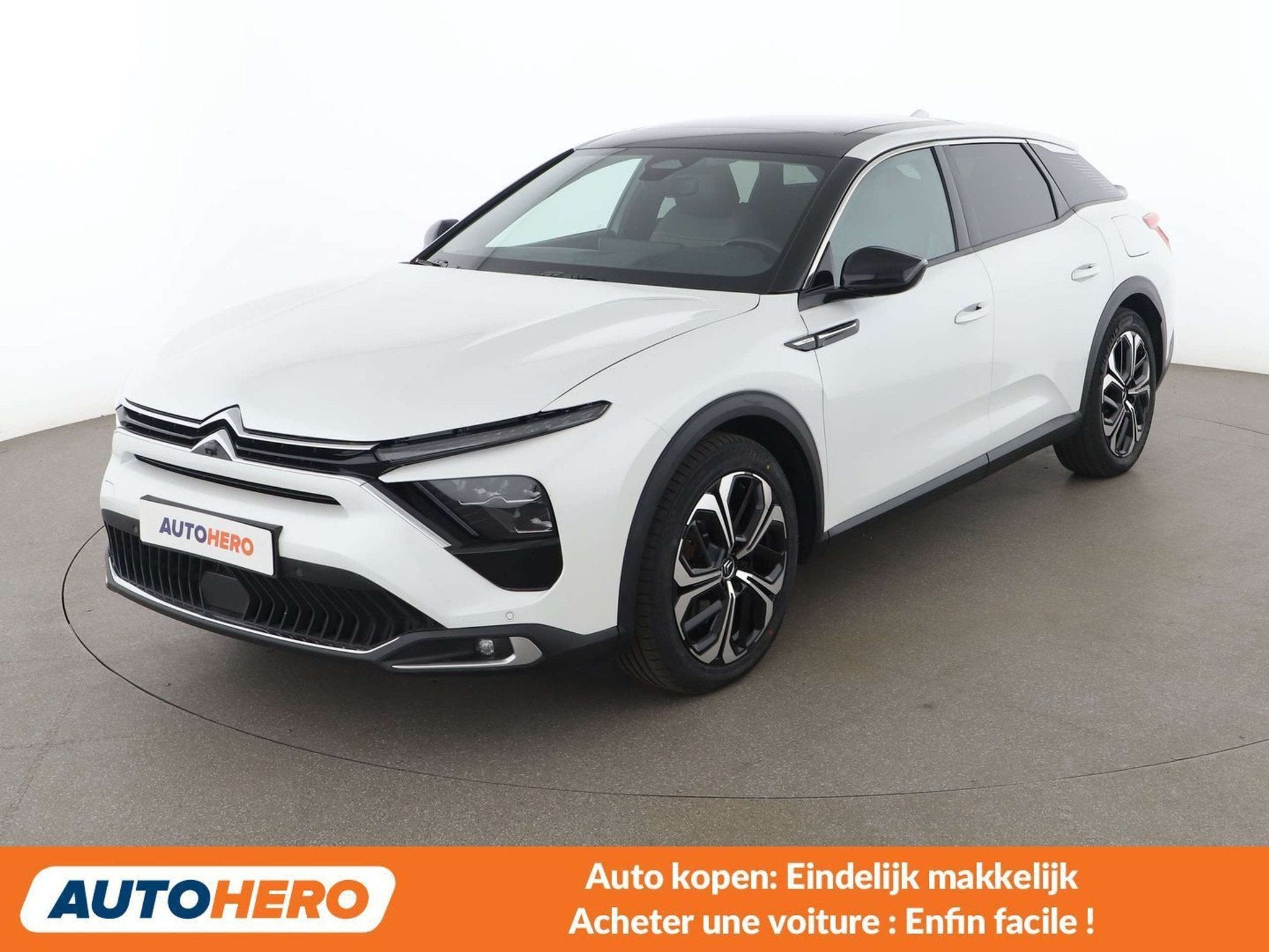 Citroën C5 X 1.6 Plug-in Hybrid Shine Pack (bj 2023), Auto's, Stof, Gebruikt, Euro 6, Wit