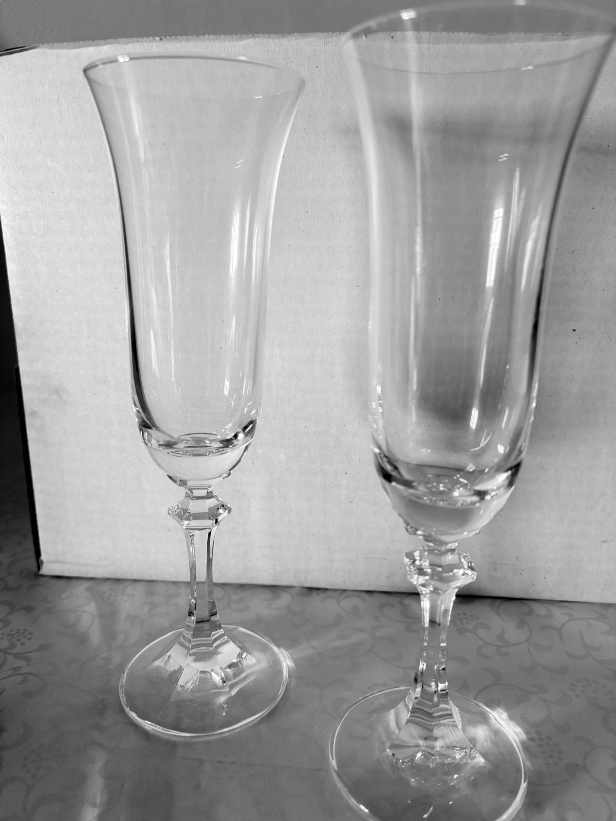 Verres à champagne (12 pièces) et une de rechange, Enlèvement, Comme neuf