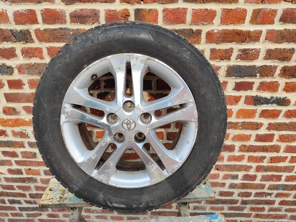 4 winterbanden, Ophalen, 215 mm, 16 inch, Nieuw
