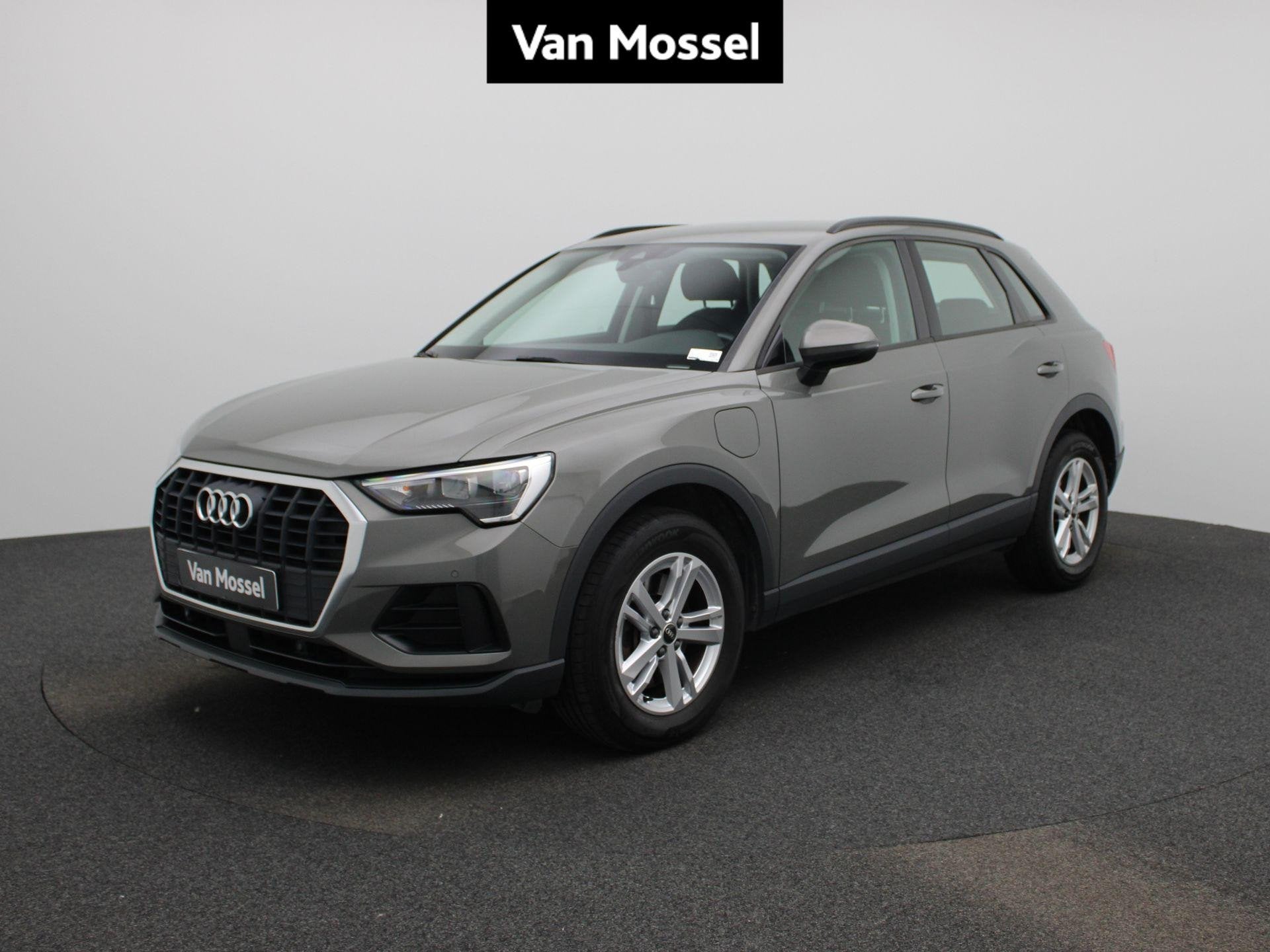 Audi Q3 45 TFSI e S tronic (automatique), Argent ou Gris, Achat, 225 min, Entreprise