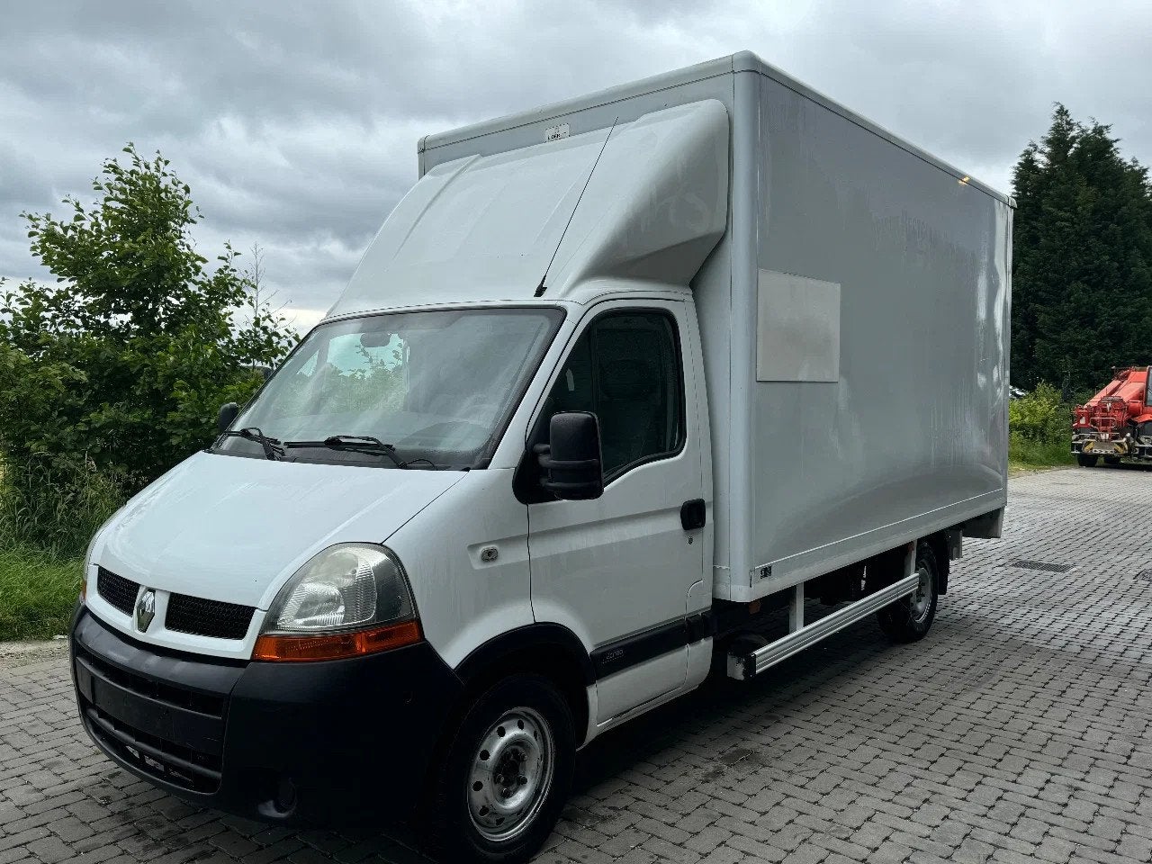 Renault Master 2.5 (bj 2006), Auto's, Gebruikt, Wit, Bedrijf, 84 kW