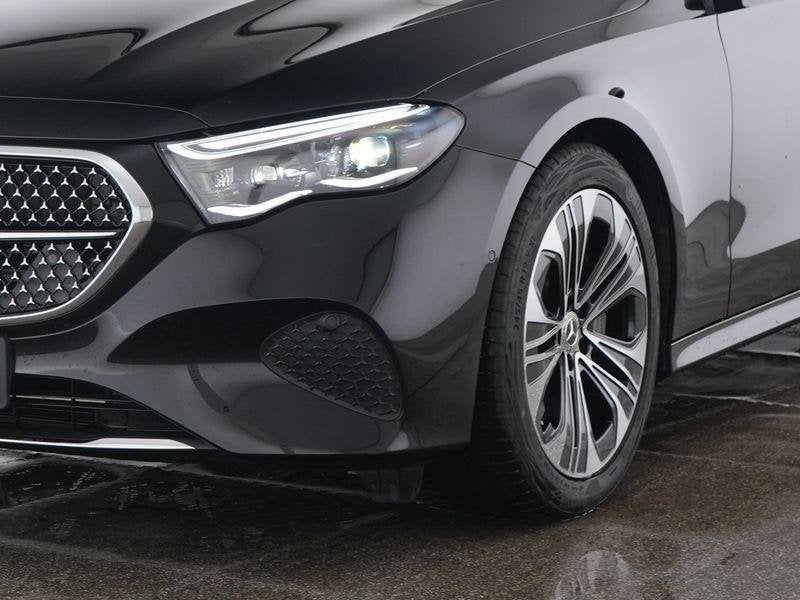 Mercedes-Benz E-klasse 300 e Break Luxury Line | Distronic |, Autos, Entreprise, Hybride rechargeable, Noir, 5 portes