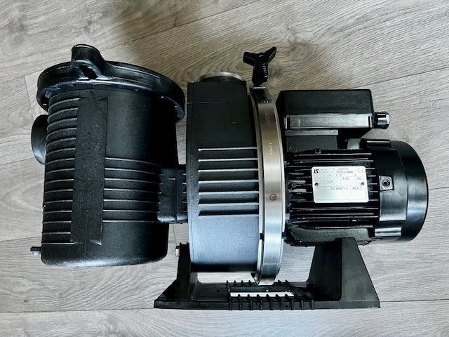 Pompe de piscine ULTRAFLOW 230 V -1,1 KW, Enlèvement, Neuf, Pompe
