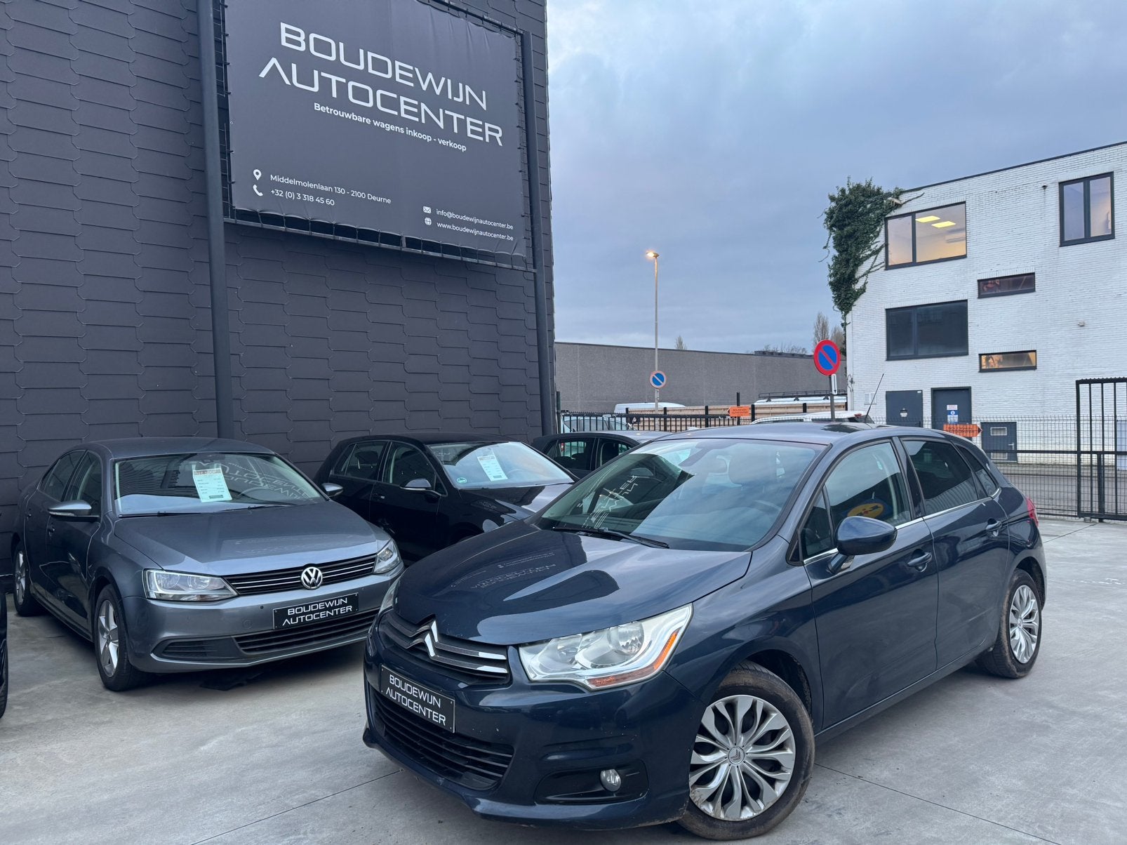 Citroën C4 1.4Benzine 158.xxxkm/Airco,Cruisecontrol, Auto's, Voorwielaandrijving, Stof, Zwart, Blauw