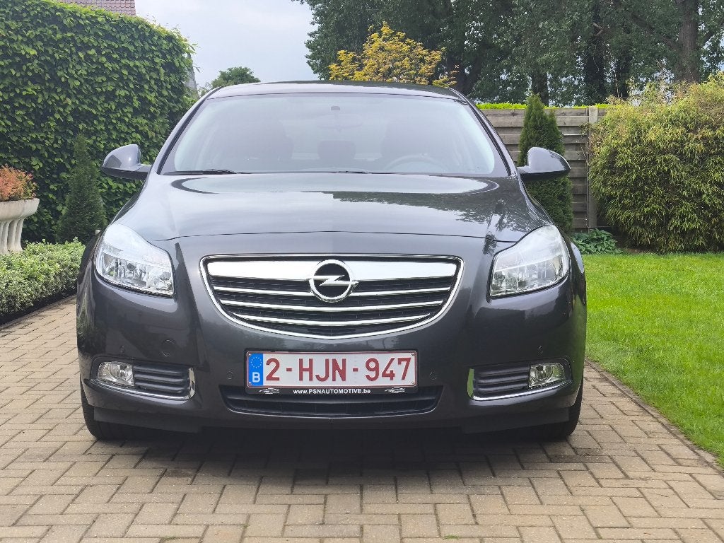 Opel Insignia 1.6 Essence Turbo, Autos, Boîte manuelle, Entretenue par le concessionnaire, Noir, Berline