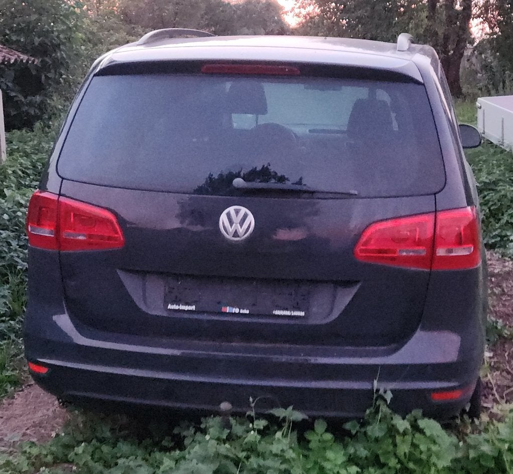 Volkswagen Sharan, 7-zitter, rijdt maar voorkant kapot, Auto's, Euro 5, Zwart, 4 cilinders, 149 g/km