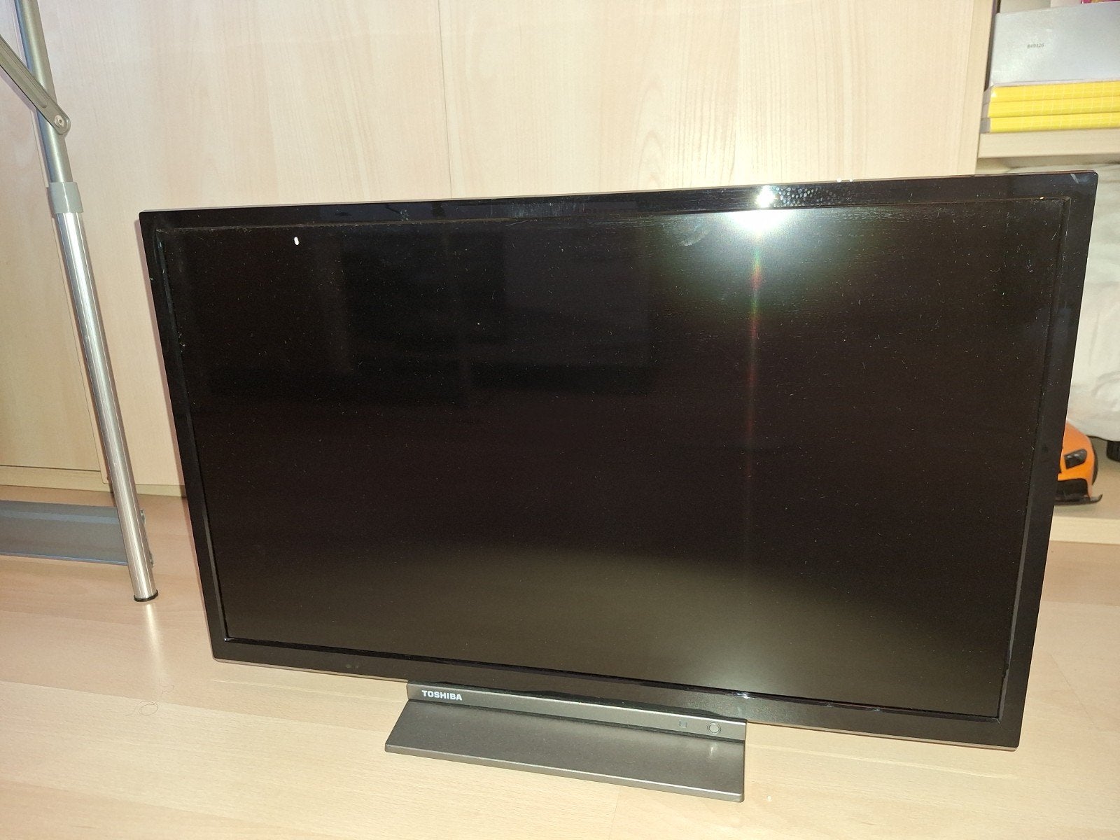 Smart TV Toshiba - 24", Ophalen, HD Ready (720p), Zo goed als nieuw, Smart TV