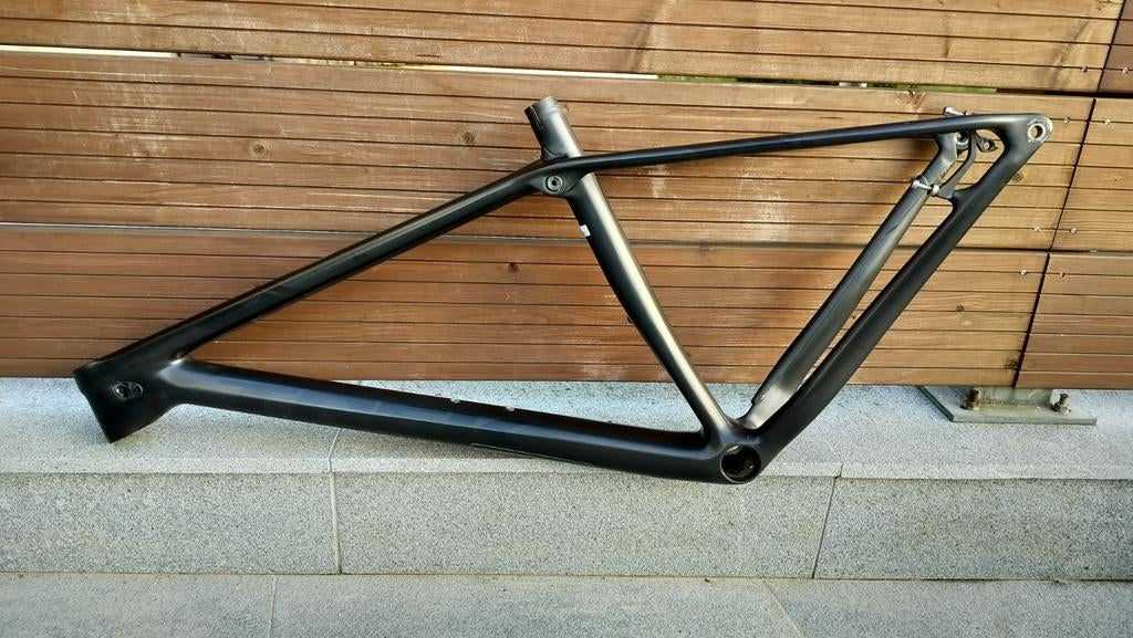 Trek procaliber 9.8 Gen1 - gescheurd!, Fietsen en Brommers, Ophalen of Verzenden