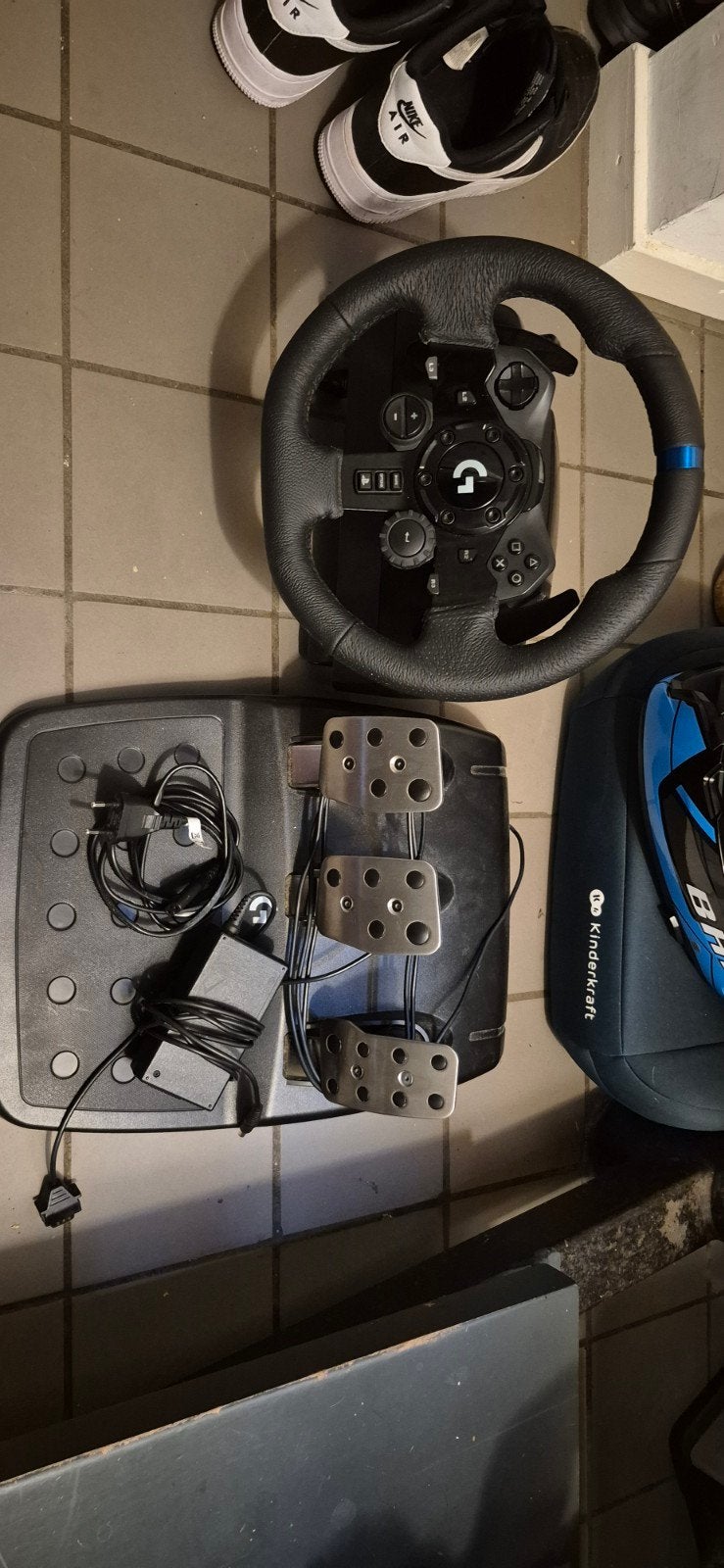 A vendre volants, Games en Spelcomputers, Ophalen, Zo goed als nieuw, Stuurtje of Sportattribuut