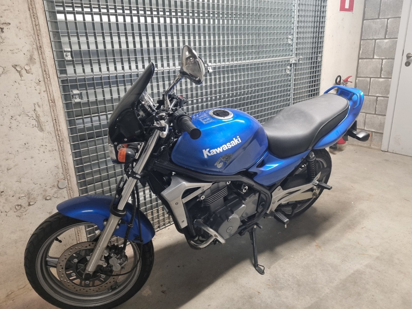 Kawasaki Er-5, Motoren