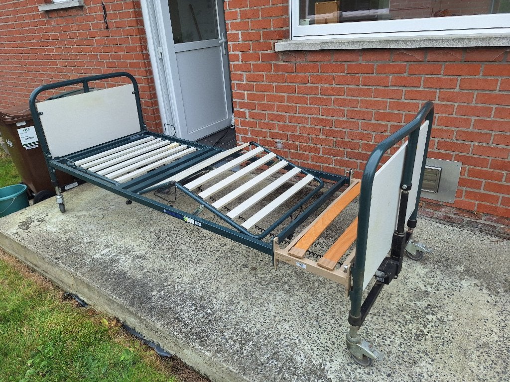 Ziekenhuisbed – elektrisch verstelbaar – met verlengstuk, Enlèvement, Utilisé