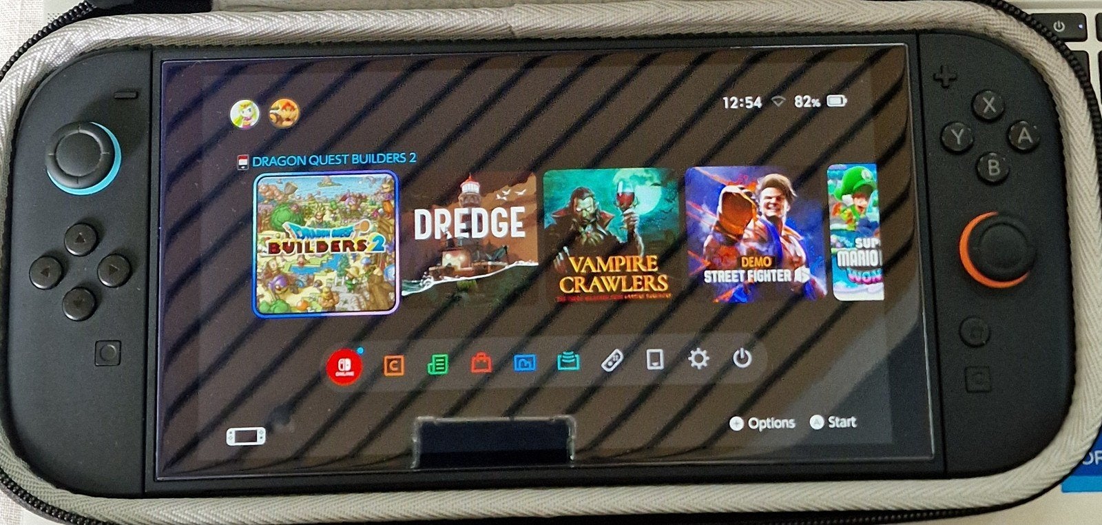 SWITCH 2 (incl toebehoren, doos, blauwlicht screenprotector), Games en Spelcomputers, Ophalen of Verzenden