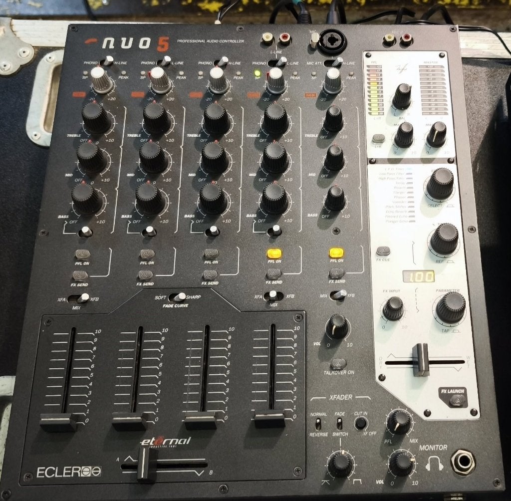 Table de mixage DJ ECLER NUO 5, Muziek en Instrumenten, Mengpanelen, Ophalen, Gebruikt, 20 kanalen of meer, Microfooningang