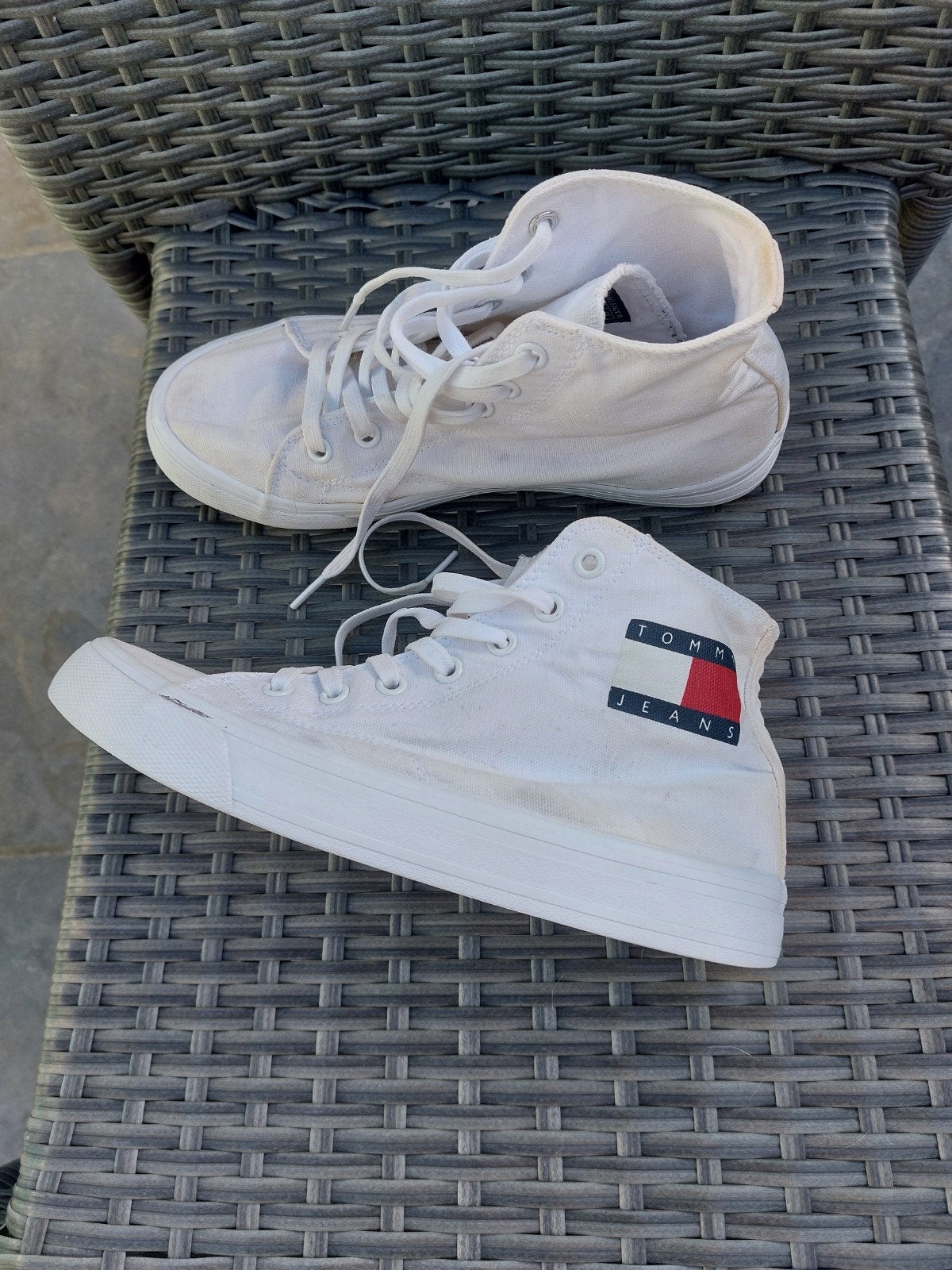 witte canvas sneakers tommy jeans 38, Kleding | Dames, Ophalen of Verzenden, Sneakers