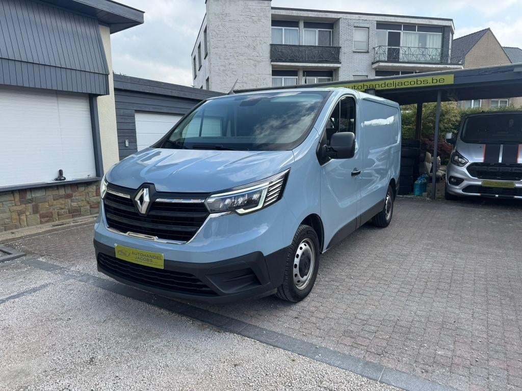 RENAULT TRAFIC * 2.0DCI * 3ZIT * CAMERA * APPLE CARPLAY, Voorwielaandrijving, Stof, Multifunctioneel stuurwiel, 4 cilinders