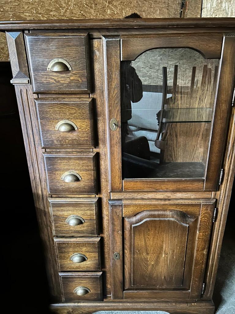 vintage eikenhouten vitrinekast, Antiek en Kunst, Ophalen