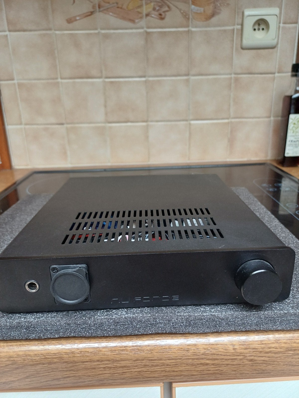 A vendre ampli casque nu force classe A   pas d'envoi  a ret, Audio, Tv en Foto, Versterkers en Ontvangers, Ophalen
