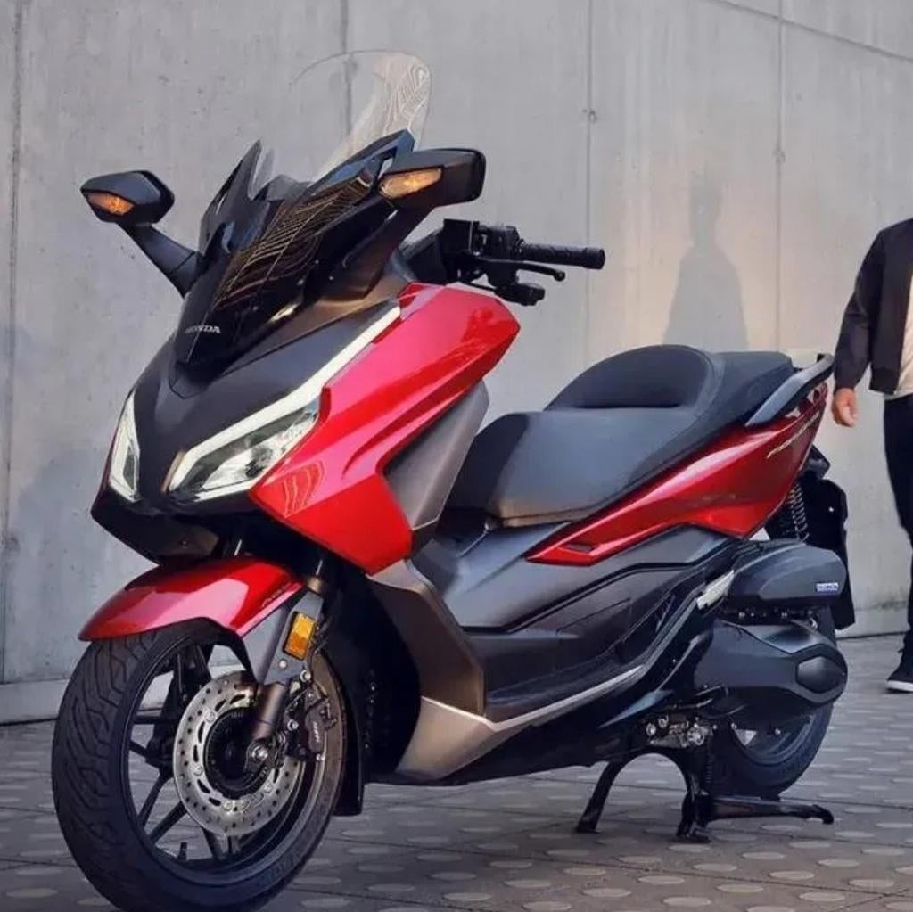 Honda forza 350 NSS, Motoren, Particulier