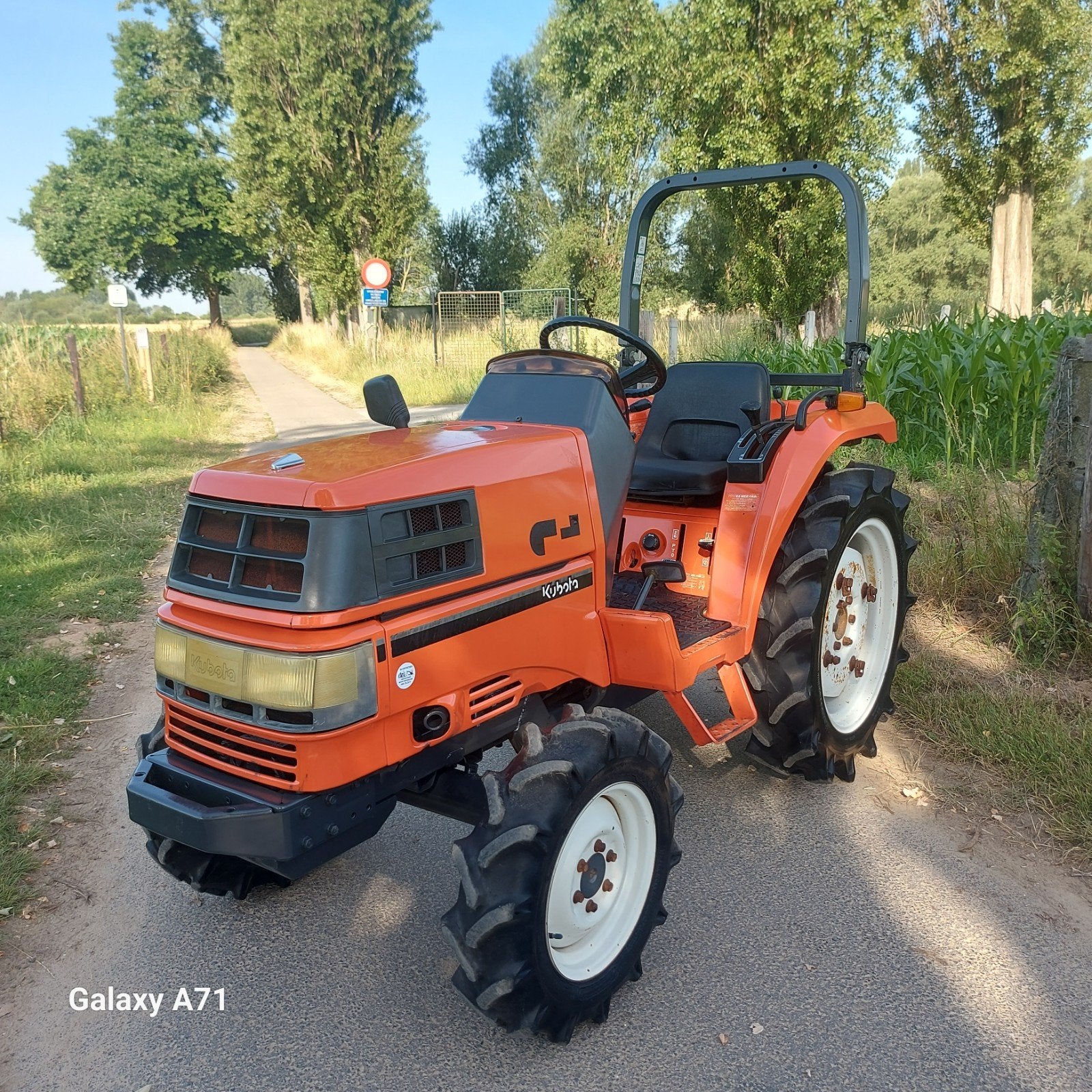 Minitractor kubota 23pk 4x4 4cil servo UNIEK!, Ophalen