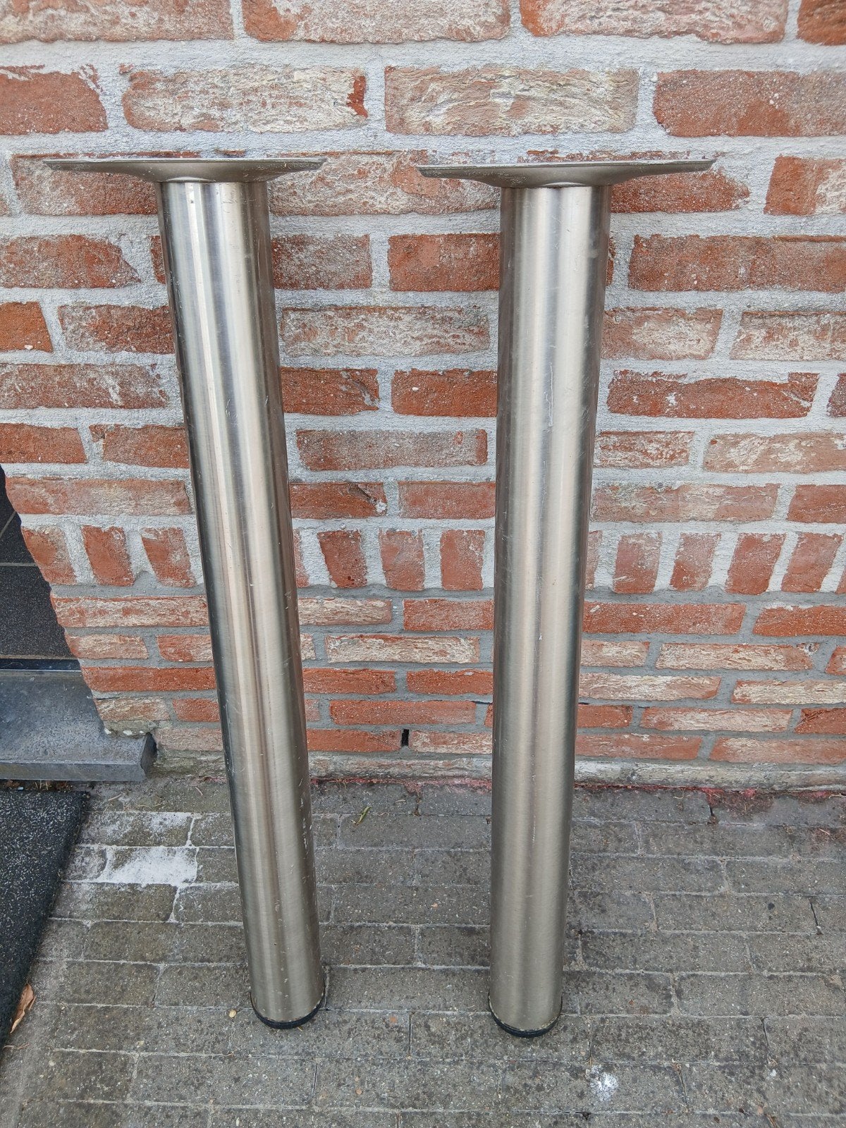 poten voor keukentafel, Ophalen