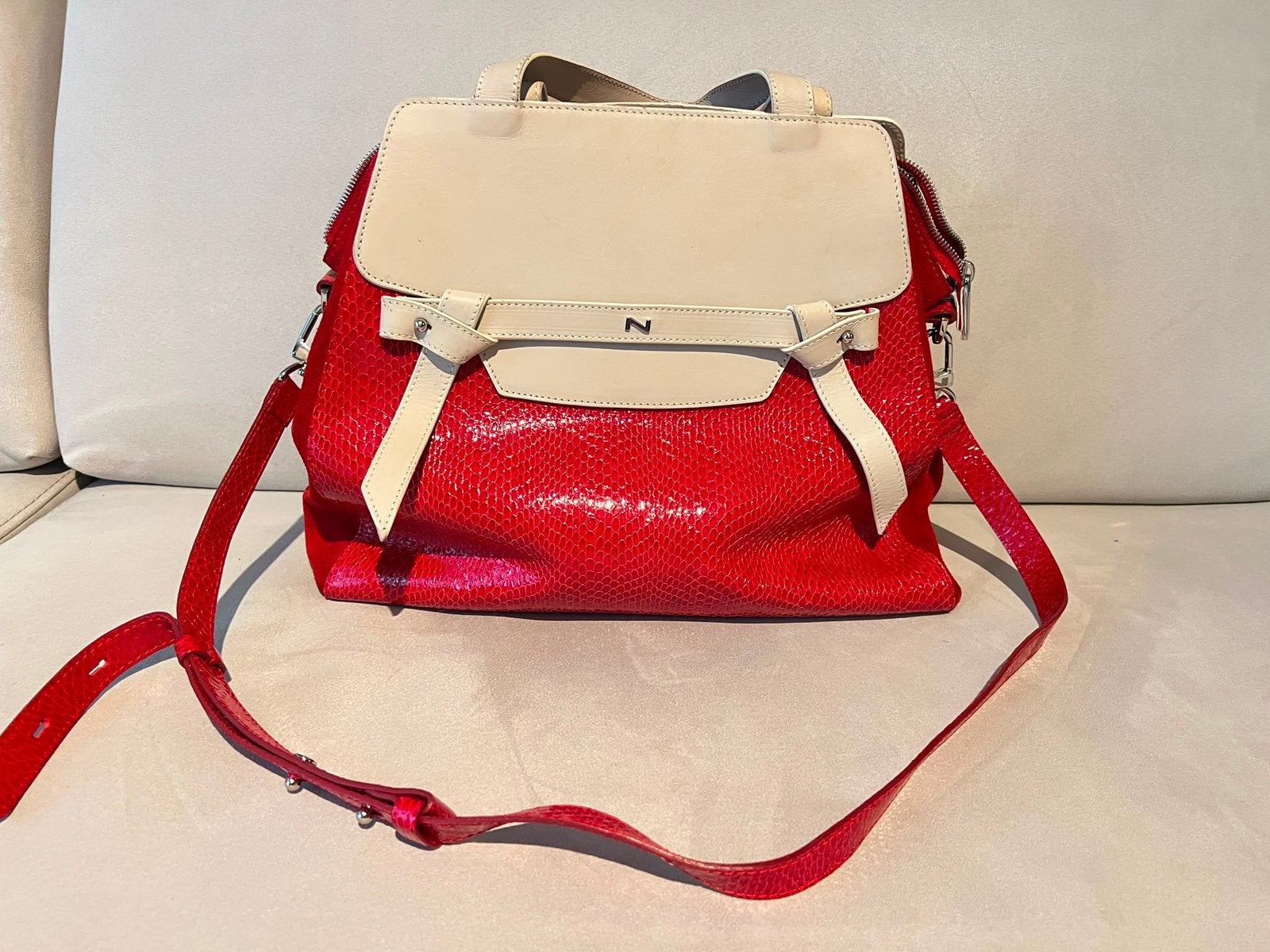 Handtas Nathan, Handtassen en Accessoires, Ophalen of Verzenden, Zo goed als nieuw, Rood, Handtas