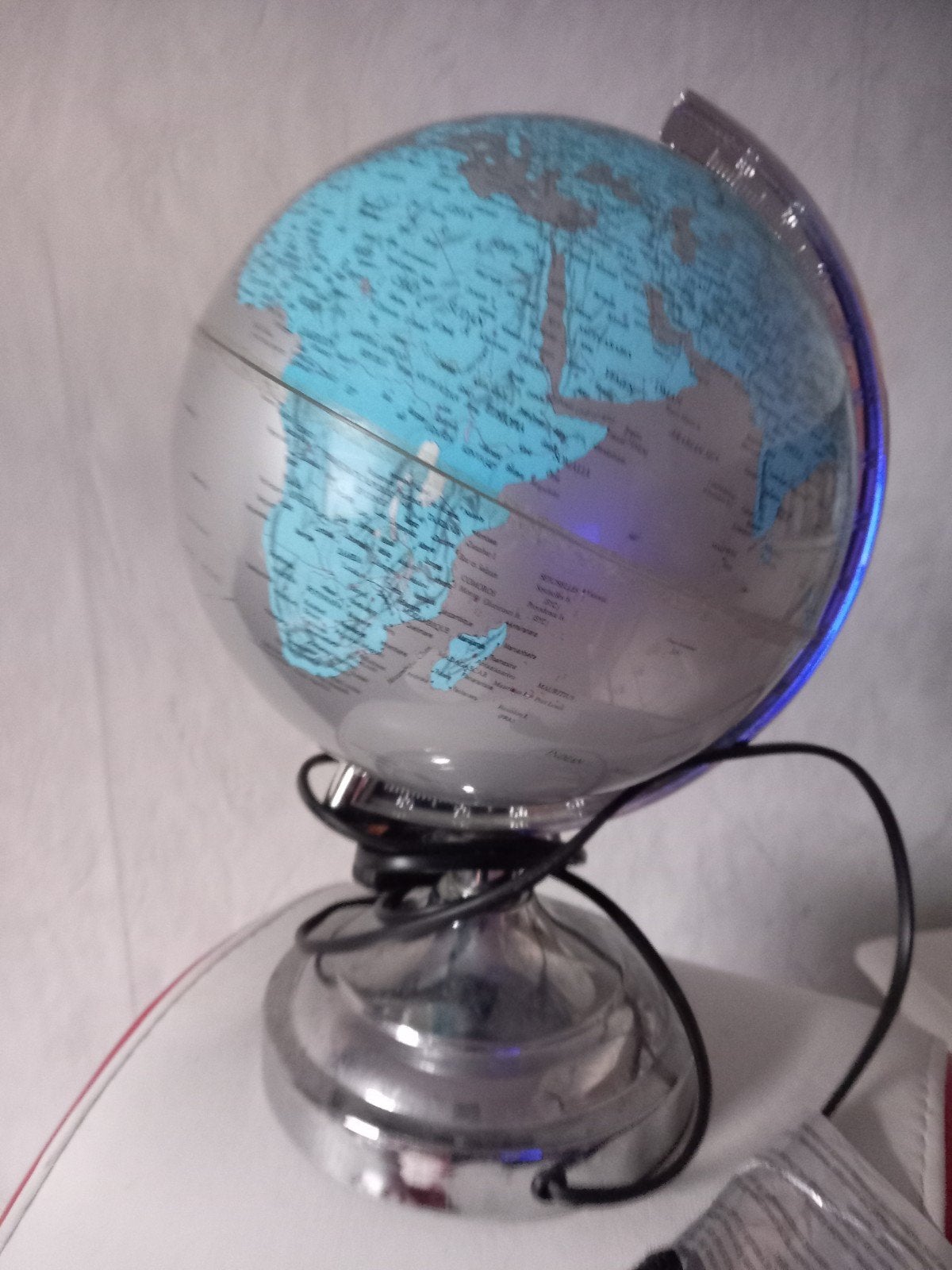 Wereldbol / licht, Ophalen