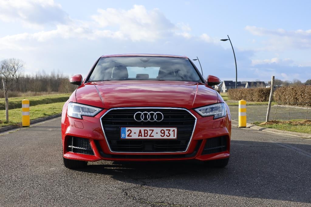 Audi A3 (sedan) 30 TFSI Sport S tronic (EU6d-TEMP), Autos, 116 g/km, Achat, Euro 6, Entretenue par le concessionnaire