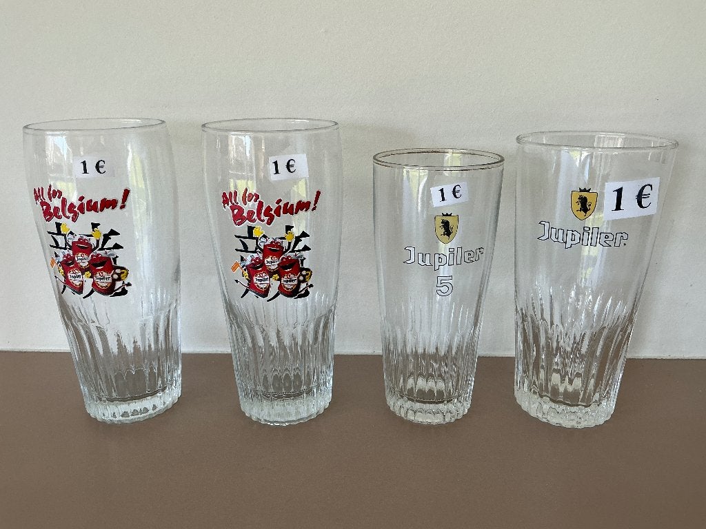 50 tal verschillende bierglazen aan 1 euro per stuk, Verzamelen, Ophalen of Verzenden, Zo goed als nieuw