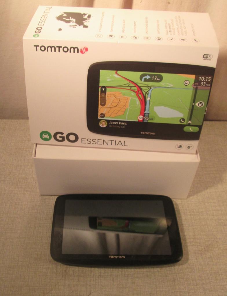 TomTom Navigatiesysteem - Go Essential, Ophalen of Verzenden, Gebruikt