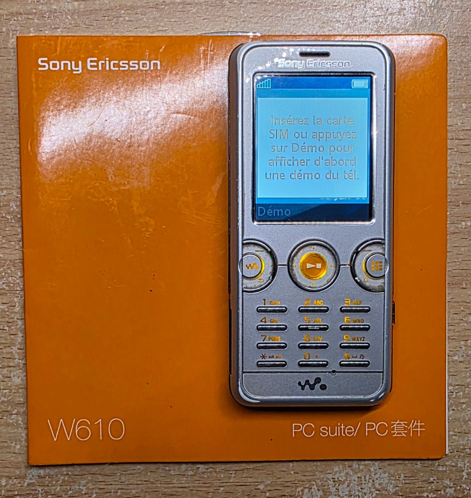 Téléphone Vintage Sony Ericsson W610i Walkman, Gris, Enlèvement ou Envoi, Classique ou Candybar, Clavier physique