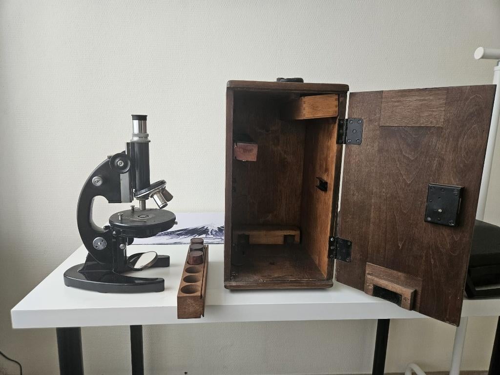 Antieke microscoop., Antiek en Kunst, Ophalen