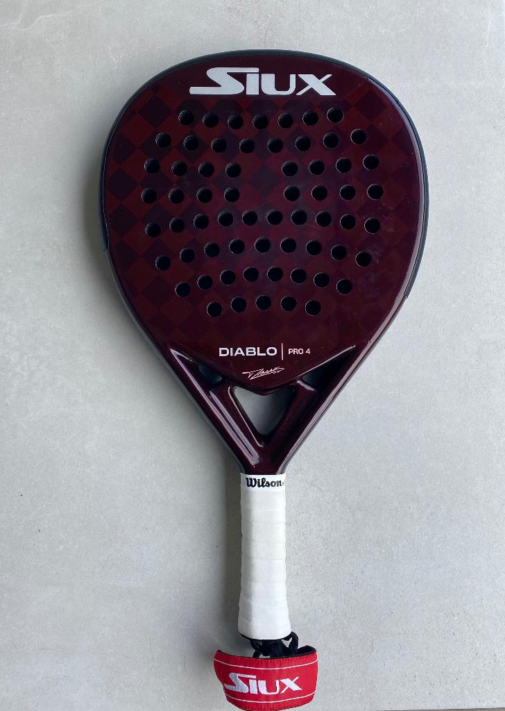 SIUX Diablo Pro 4 - Padelracket, Sport en Fitness, Padel, Ophalen of Verzenden, Zo goed als nieuw, Padelracket