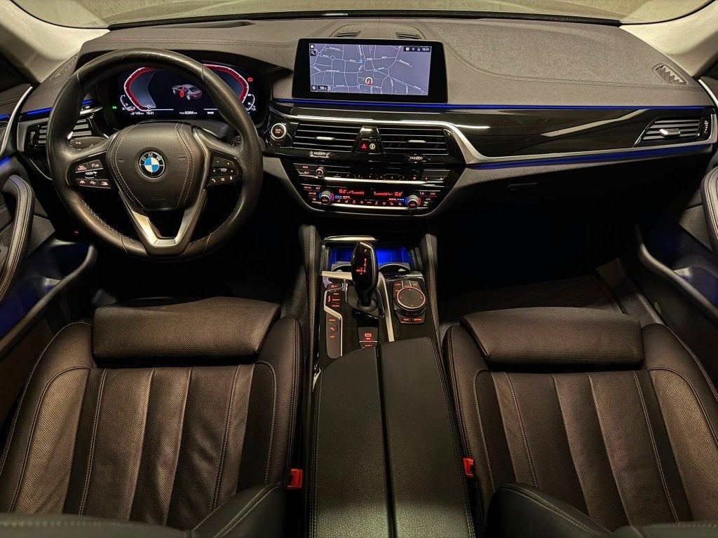 BMW 530e |OPENDAK |360 CAM |SFEER |KEY-LESS |HEAD-UP |FULL !, Auto's, BMW, Dealer onderhouden, Achterwielaandrijving, 4 cilinders