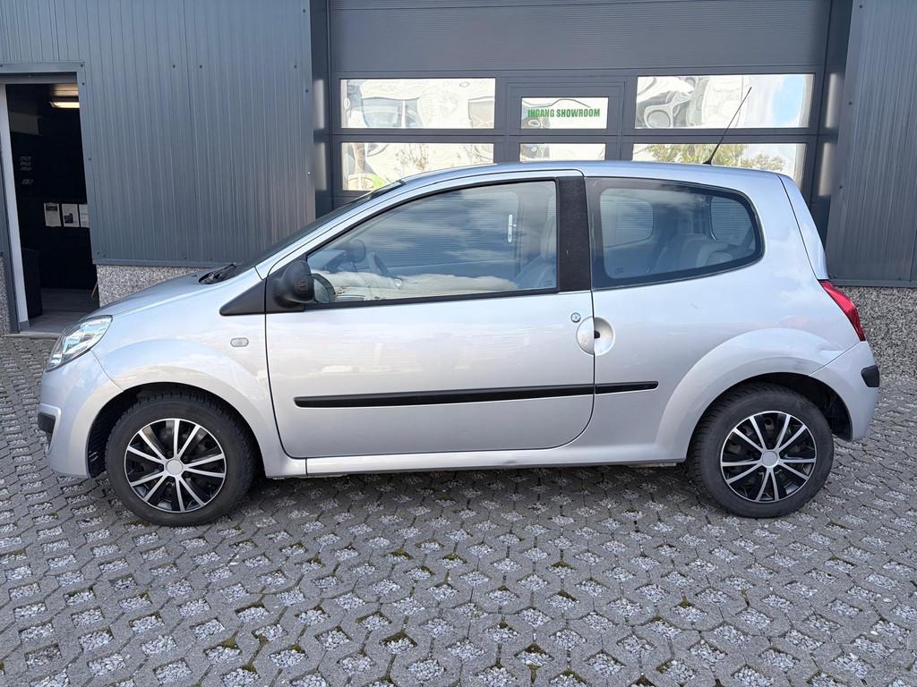 Renault Twingo Benzine - slechts 68000 km !, Auto's, Voorwielaandrijving, 4 zetels, 4 cilinders, Bedrijf