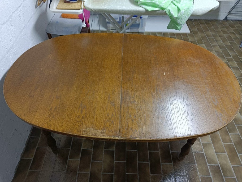 Ovalen eettafel, Ophalen