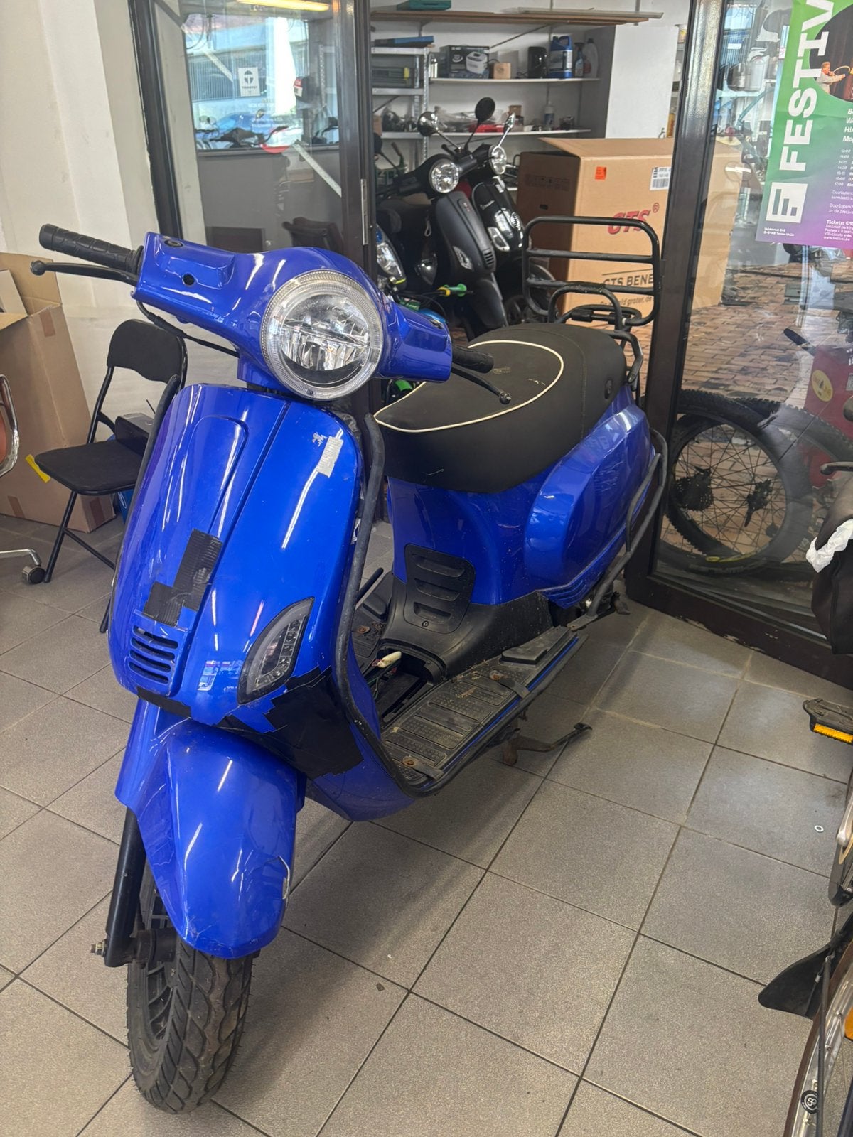 Scooter te koop bij interesse stuut gerust een bericht!, Ophalen, Zo goed als nieuw