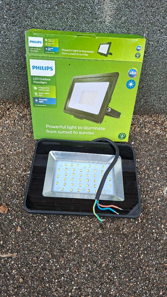 Projecteur/lampe led extérieur, Tuin en Terras, Buitenverlichting, Ophalen, Zo goed als nieuw, Spots, Led